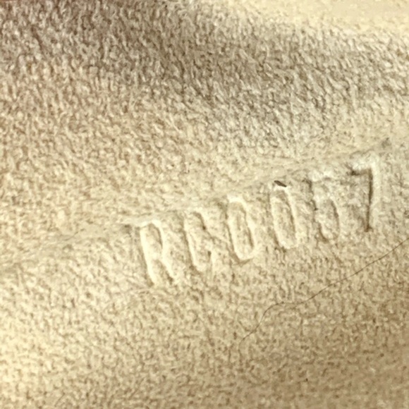 Louis Vuitton Olympe Stratus PM Shoulder Bag Ivory - Picture 10 of 13